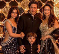 SRK's Diwali Bash Is Family, Friends, Love & All Things Black