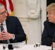 Donald Trump just called Apple CEO Tim Cook 'Tim Apple'