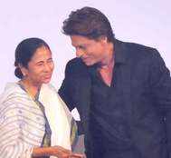 Watch: Shah Rukh Khan meets WB CM Mamata Banerjee