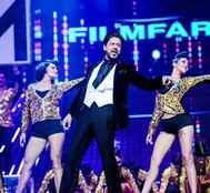 Witty Comebacks And Going Digital: What Birthday Boy SRK Has Been Upto Since 'Zero'