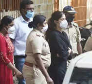 SSR death probe: Rhea Chakraborty to be taken to Byculla jail; to seek bail