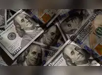 Dollar rally pauses on Iran deal hopes; yen edges back from intervention zone
