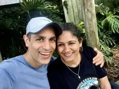 Ankur Warikoo spoke to his wife only 30 minutes a week for 2 years during long-distance relationship. His reason for not talking more is surprisingly relevant today