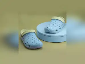 Image for 10 Best Crocs/Clogs for women to step up your footwear game (2025)