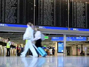 Airport strike to all but freeze German air travel on