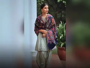 Image for Best shawls for women: Elegant, warm and timeless winter essentials