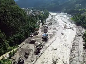 Image for MEA sets up 24x7 control room to assist Indians affected by Nepal flash floods
