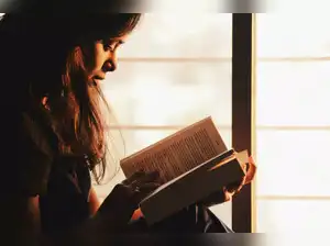 Image for 10 Popular Thriller Books that will Keep you Hooked with their Riveting Suspense (2024)