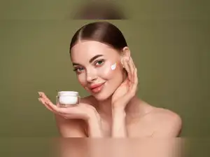 Image for Best moisturizers for oily skin: Lightweight, non-greasy, and shine-control formulas