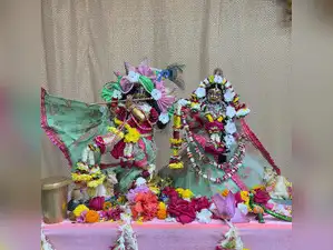 Image for Best Janmashtami Dresses for Girls: Celebrate in Divine Style