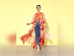 Image for 10 Best Shrugs for Women: Trendy Layering Pieces to Elevate Every Outfit