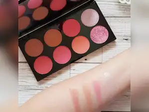 Image for 10 Best Blushes for Summer that help you achieve a natural flushed look