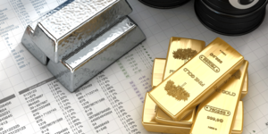 Gold rate today: Yellow metal trades flat; silver drops lower