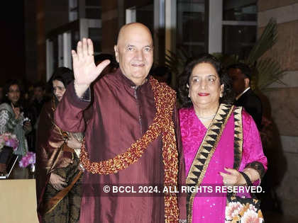 Veteran actor Prem Chopra, wife test positive for COVID-19, admitted to Lilavati hospital