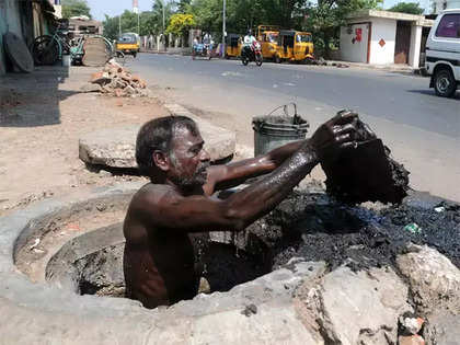 Government set to announce India manual scavenging free by August; 246 districts yet to self declare