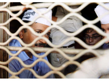 V K Malhotra slams Arvind Kejriwal for frequent 'U-turns'