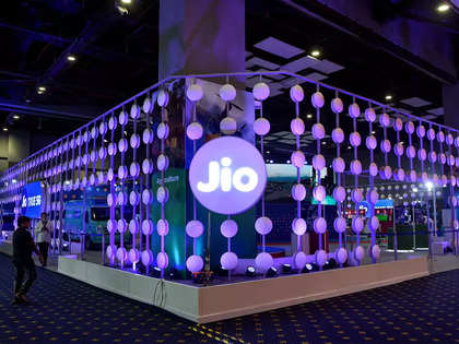 Reliance Jio leads global mobile data traffic for third consecutive quarter, riding on 5G growth