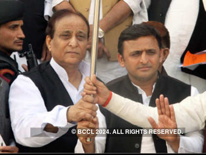 Lok Sabha polls 2014: Unrepentant Samajawadi Party seeks to play minority-victim card