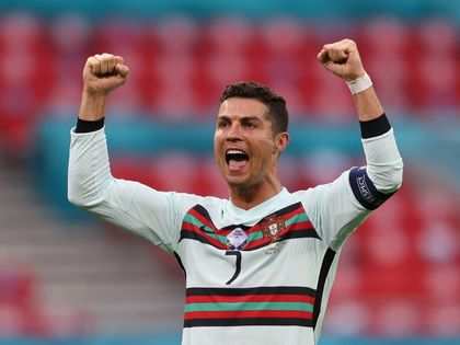 Cristiano Ronaldo  Coca Cola: How Cristiano Ronaldo's one gesture