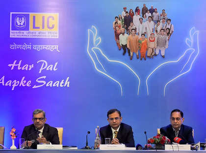 LIC IPO to stay open on Saturday for retail investors