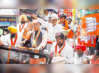 Lok Sabha polls 2014: Resentment against Akalis may mar BJP's prospects in Punjab