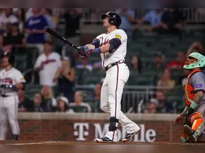 Austin Riley's sac fly does the trick as Braves rally late to edge Mets 5-4