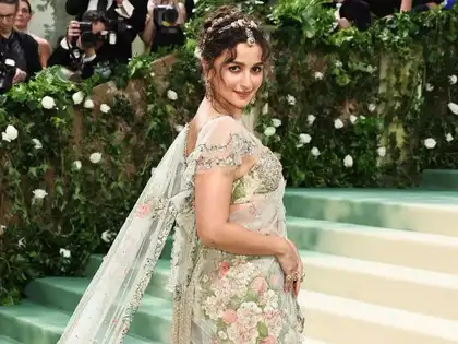 Met Gala 2024: Alia Bhatt's 'timeless' Sabyasachi mint-green saree took  1965 hours to make! - The Economic Times