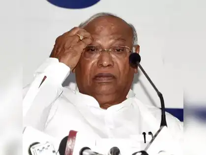BJP accuses Mallikarjun Kharge of using 'objectionable' words against Prez Droupadi Murmu and Ram Nath Kovind