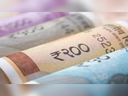 Rupee ends little changed on day and week, forward premiums slip