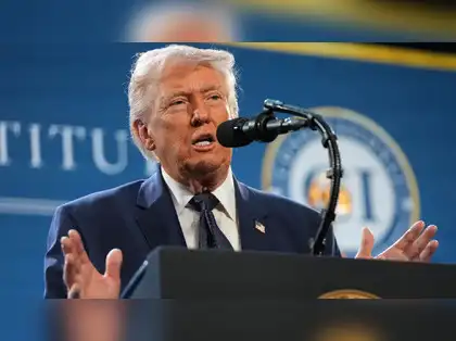 Trump's changing course on Strait of Hormuz strategy raises questions about US  war preparation - The Economic Times