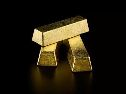 Gold slips from record levels after hot US inflation data