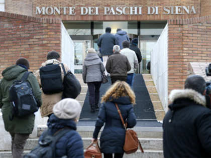Bank of Italy approves Monte Paschi aid of $5.3 billion