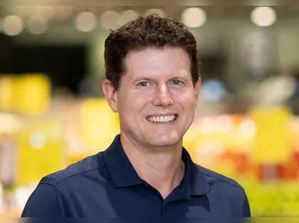 What's an employee red flag, 'thinking you know everything, says Whole Foods CEO Jason Buechel