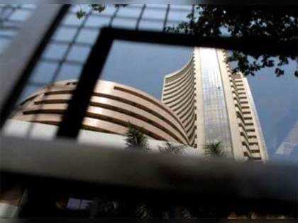 Sensex fails to maintain mid-week gains, loses 75 points