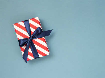 Smith Business Insight - Insight - Why You Shouldn't Put a Price on a Great  Gift