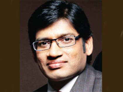 Recommend to buy private sector banks at this time: Vijai Mantri