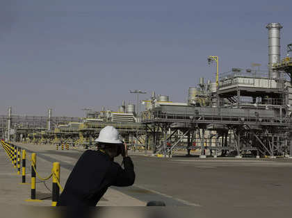 Saudi Arabia invests USD 10 billion to build Pakistan's largest oil refinery in Gwadar