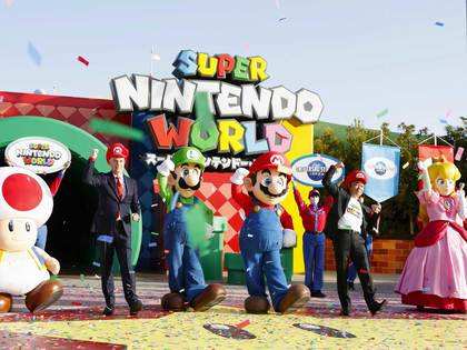 WATCH: Shigeru Miyamoto commemorates opening day of Super Nintendo World at  Universal Studios Hollywood