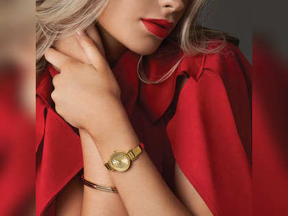 Buy Online Titan Nebula Quartz Analog 18 Karat Solid Gold Watch for Women -  nr5501dm01 | Titan