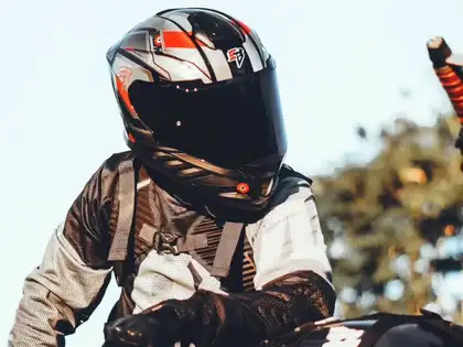 consumer reports motorcycle helmets Carbon Fiber Full Face with Spoiler Sport Touring Street Motorcycle Helmet Style comes in a close second behind safety with this full A 'Smart Helmet' Finally Done