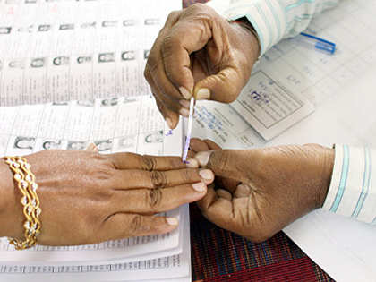 Delhi election 2013: Names missing, voters turn bitter