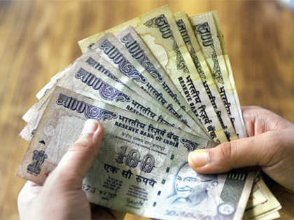 Higher FDI cap and not FIIs will end woes, says insurers