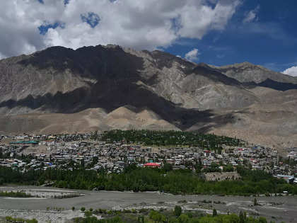 ET Explains: High temp hits flights to Leh. Why?