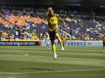Borussia Dortmund advance to last 16 with a 1-0 win over Ulsan in Club World Cup