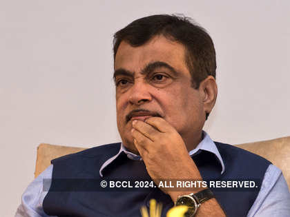 Select suggestions of UK Sinha panel on MSMEs to be implemented in 15 days, says Gadkari