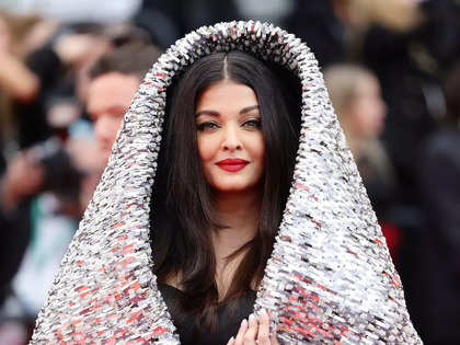 Cannes 2023: Aishwarya Rai Bachchan Hoodie Couture on Red Carpet Invites  Memes, Check Hilarious Reactions