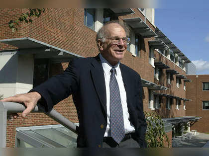 Daniel Kahneman, Nobel-winning psychologist who upended economics, dies at 90