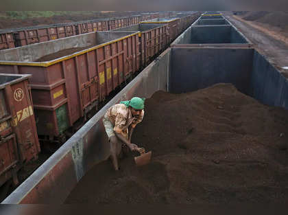 Mines Ministry opposes cap on iron ore production in Odisha, Supreme Court seeks MOEF's stand