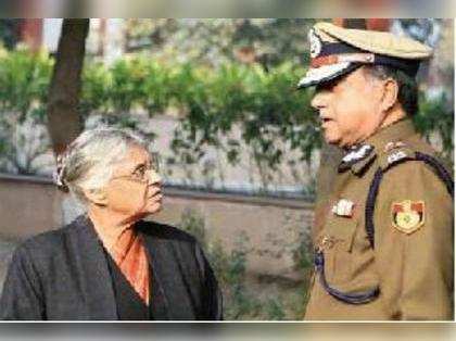 Delhi CM Sheila Dikshit wants restrictions on peaceful protests lifted
