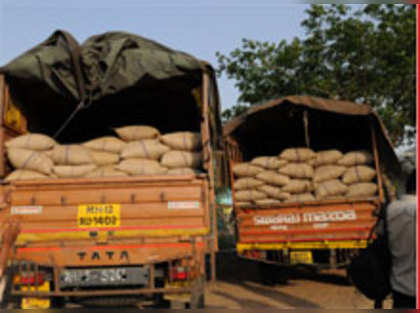 At FCI, some loaders earn more than Rs 4 lakh per month